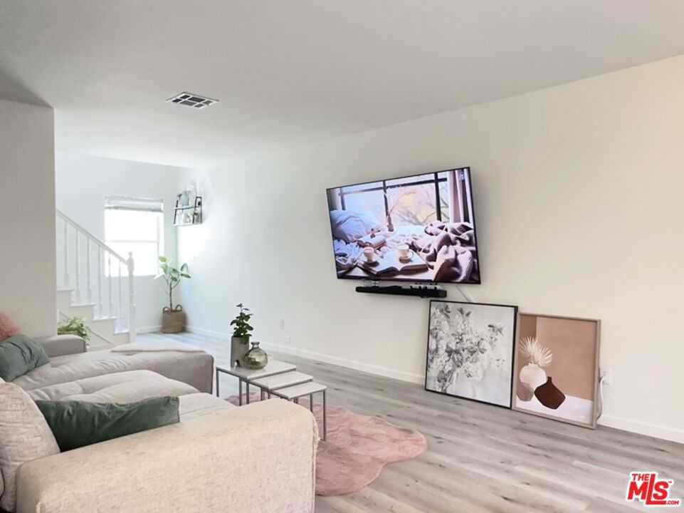 View Downey, CA 90241 townhome