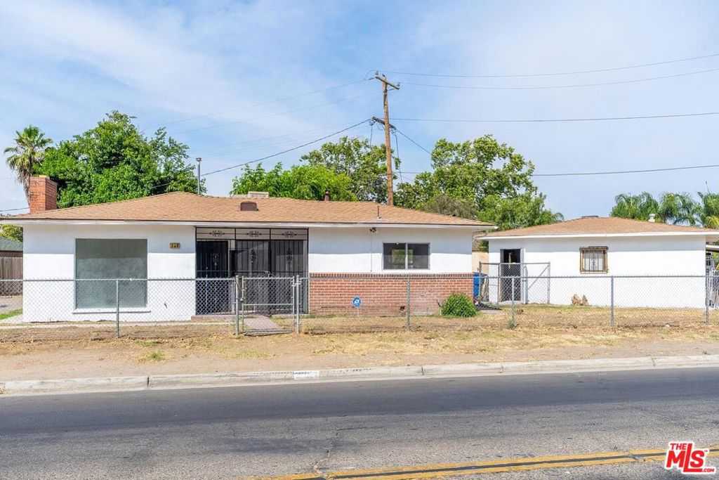 View Fresno, CA 93728 property