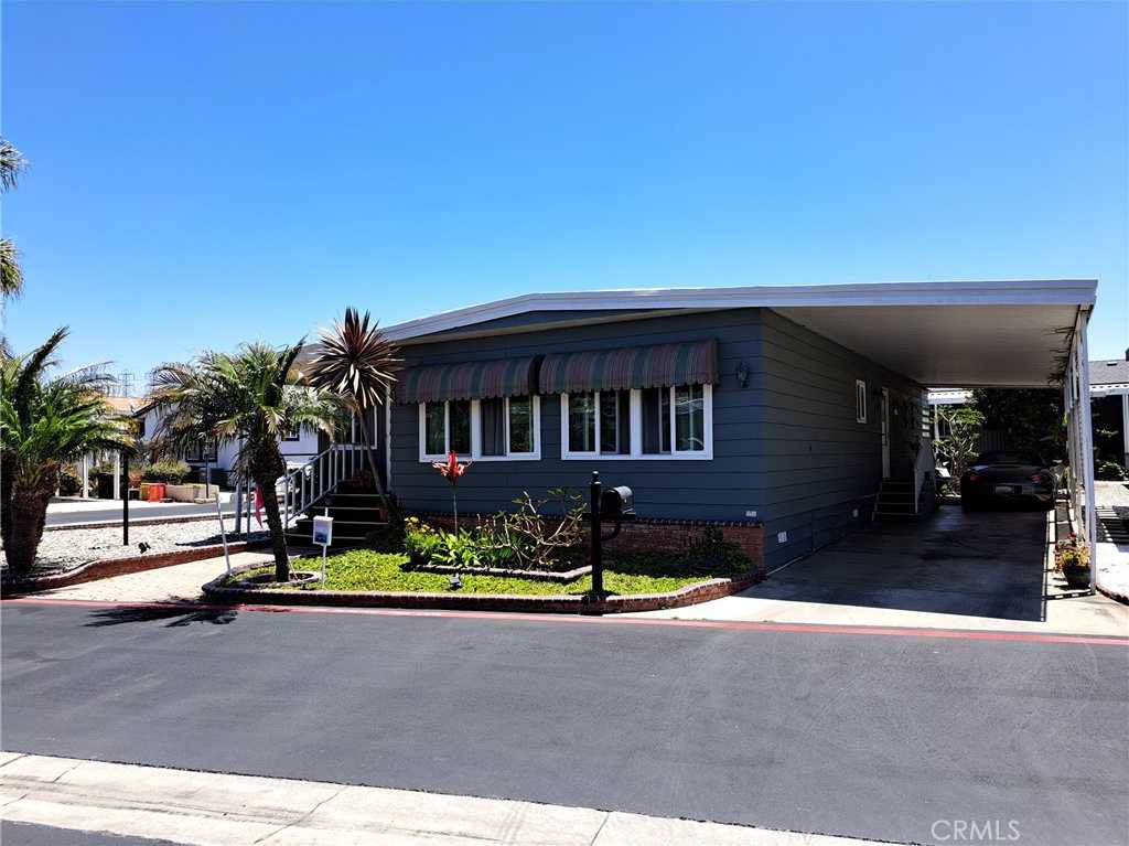 View Huntington Beach, CA 92646 mobile home