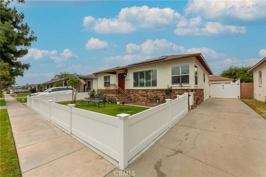 View Lakewood, CA 90713 house