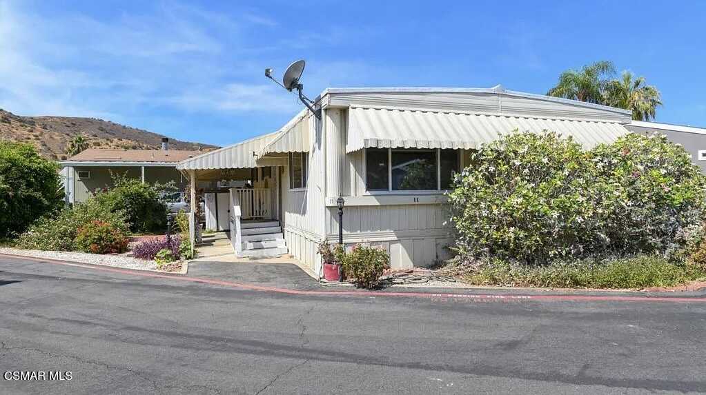 View Simi Valley, CA 93063 mobile home