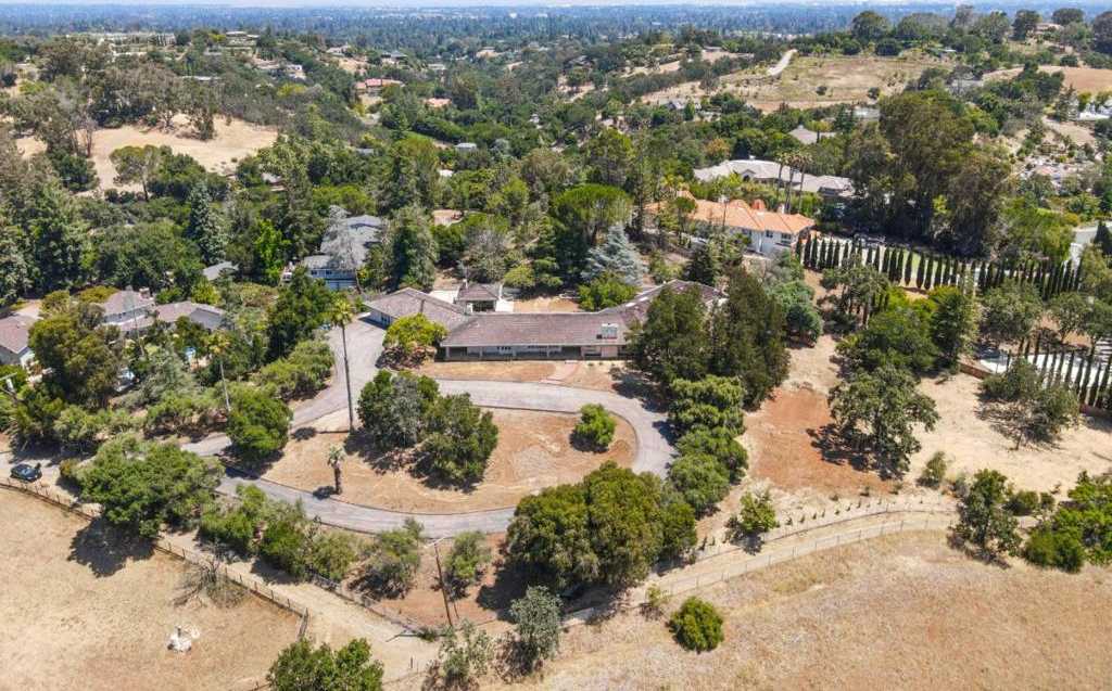 View Los Altos Hills, CA 94022 house
