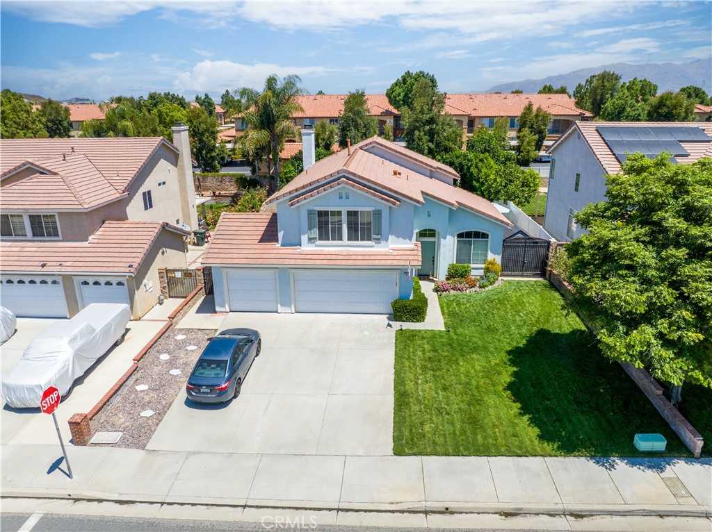 View Riverside, CA 92508 property