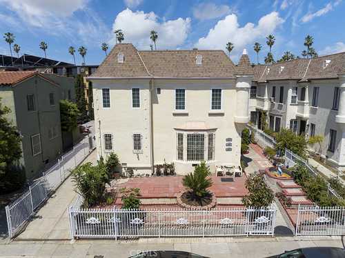 $2,200,000 - 6Br/6Ba -  for Sale in Los Angeles