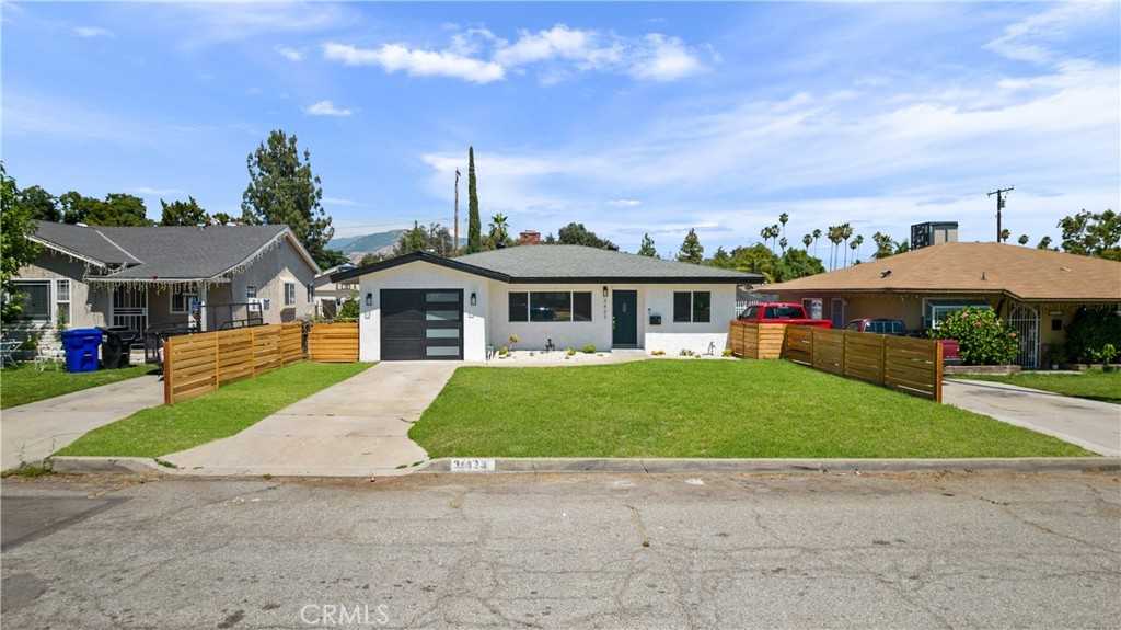View San Bernardino, CA 92405 property