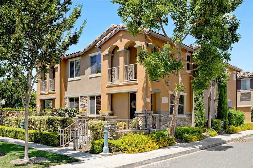 View Claremont, CA 91711 townhome