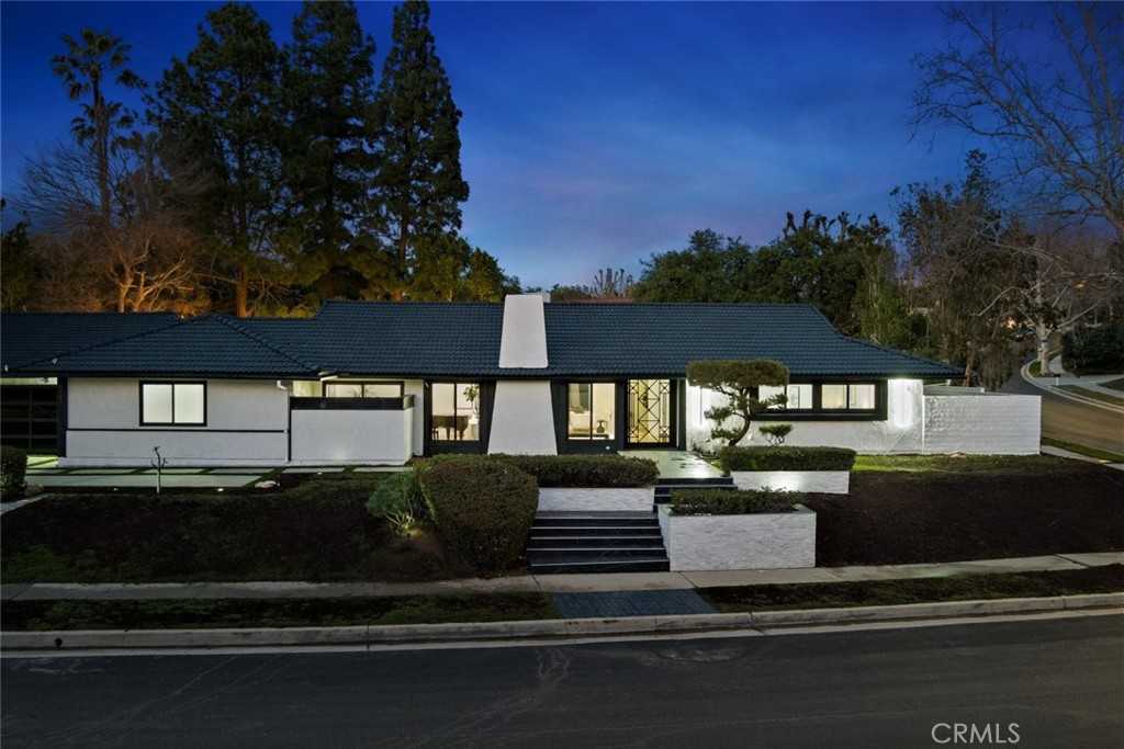 View Chatsworth, CA 91311 house