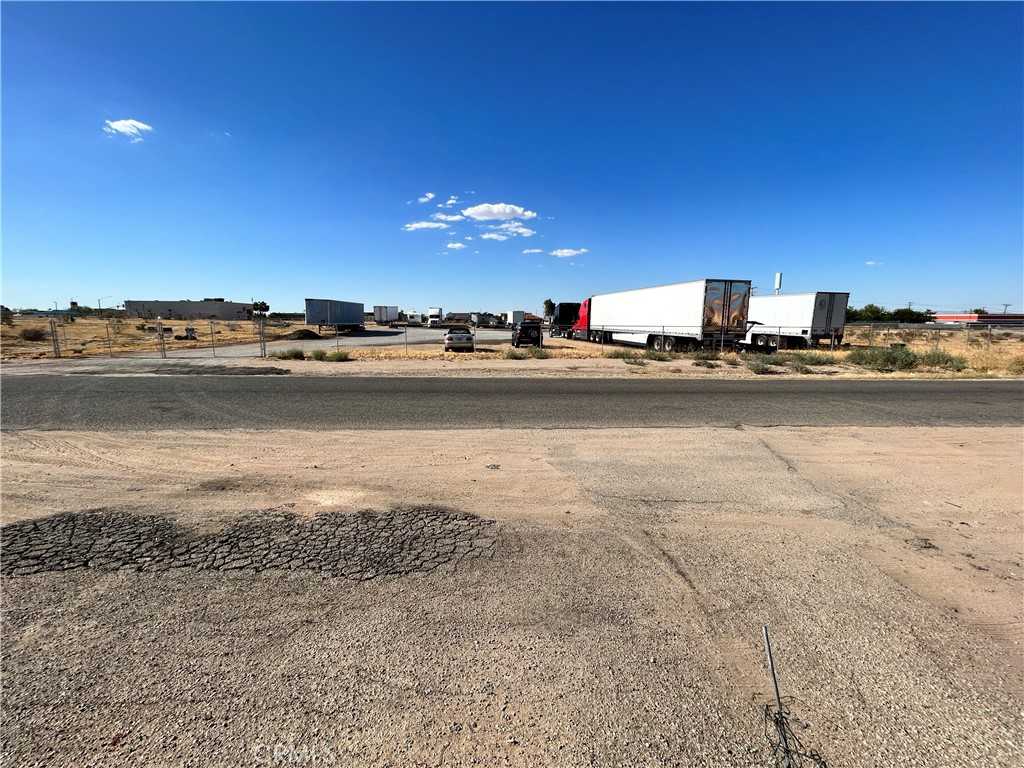 View Victorville, CA 92392 land