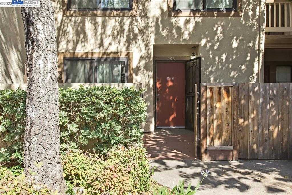 View Fremont, CA 94536 townhome