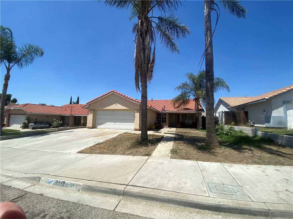 View Fontana, CA 92335 house