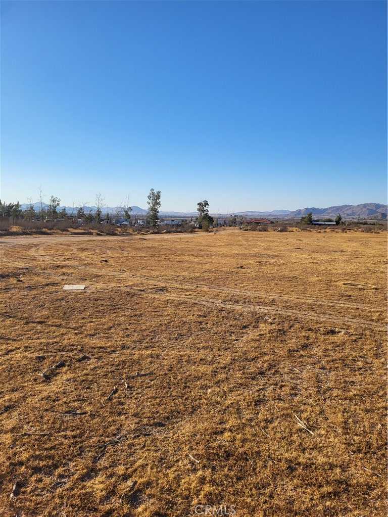 View Apple Valley, CA 92307 land