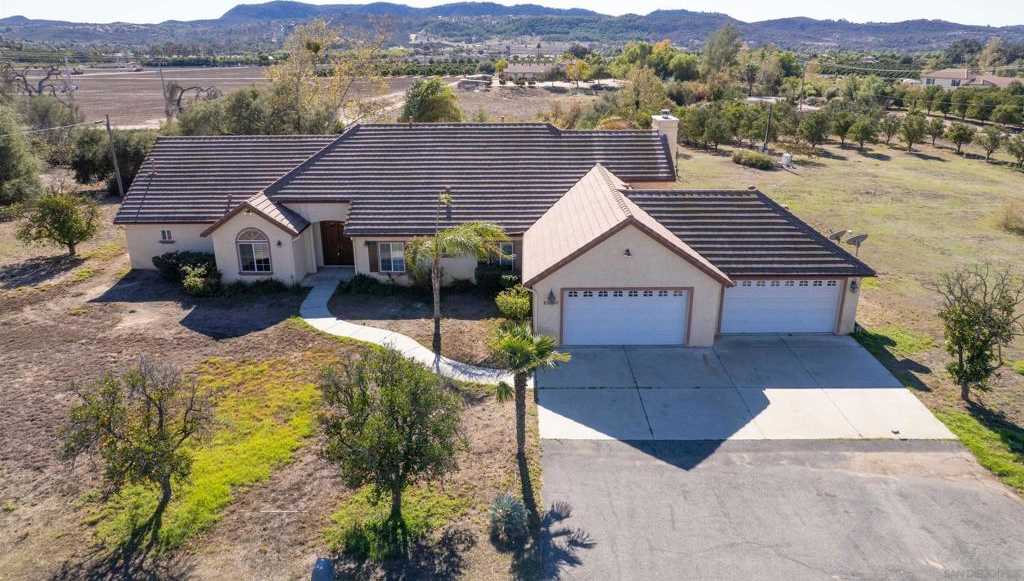 View Valley Center, CA 92082 house