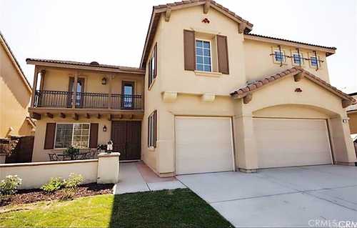 $985,000 - 5Br/3Ba -  for Sale in Eastvale