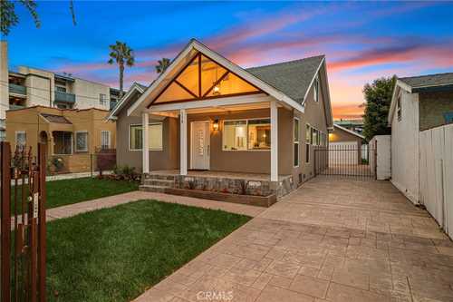 $949,999 - 5Br/2Ba -  for Sale in Inglewood