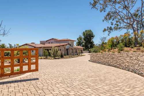 $5,839,000 - 3Br/4Ba -  for Sale in Rancho Santa Fe