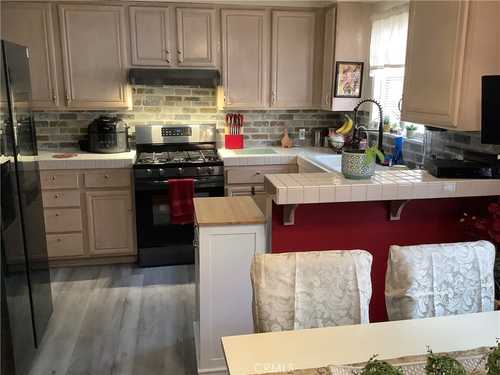 $620,000 - 3Br/3Ba -  for Sale in Inglewood
