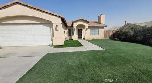 $449,900 - 3Br/2Ba -  for Sale in Thousand Palms