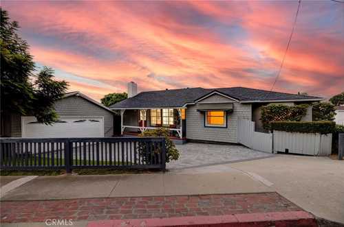 $2,495,000 - 3Br/3Ba -  for Sale in Hermosa Beach