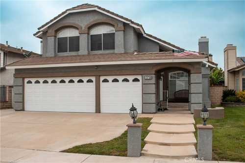 $879,000 - 4Br/3Ba -  for Sale in Chino