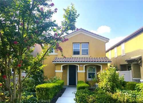 $599,888 - 3Br/3Ba -  for Sale in Eastvale