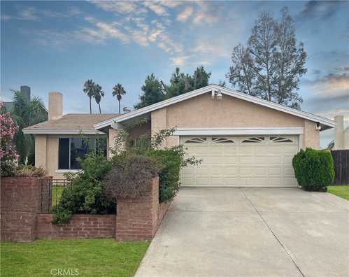 $475,000 - 4Br/2Ba -  for Sale in Moreno Valley
