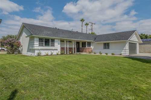 $699,900 - 3Br/2Ba -  for Sale in Upland