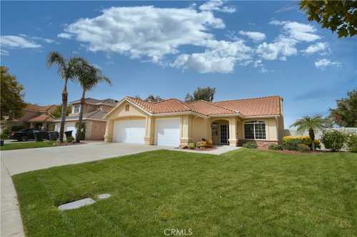 $749,999 - 3Br/2Ba -  for Sale in Temecula