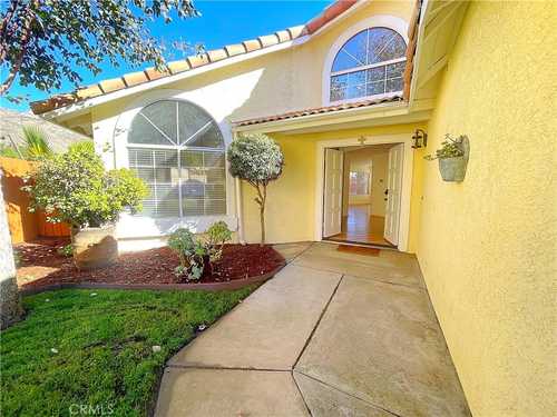 $595,000 - 4Br/3Ba -  for Sale in Moreno Valley