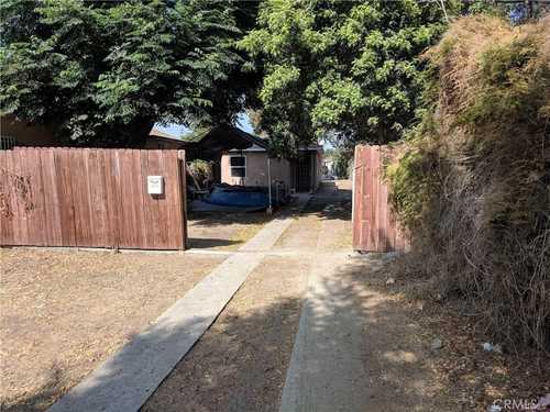 $650,000 - 3Br/2Ba -  for Sale in Compton