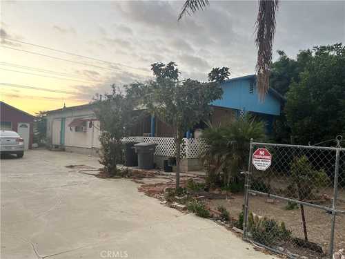 $300,000 - 3Br/2Ba -  for Sale in Perris