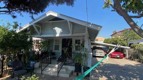 $699,900 - 3Br/2Ba -  for Sale in Los Angeles
