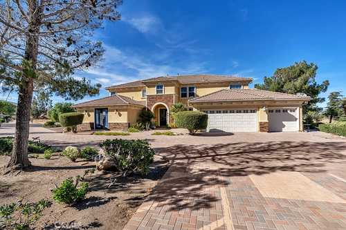 $1,599,999 - 4Br/5Ba -  for Sale in Palmdale