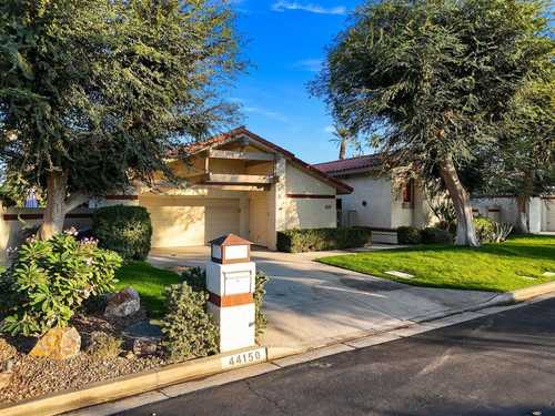 $675,000 - 3Br/3Ba -  for Sale in Los Lagos, Indian Wells