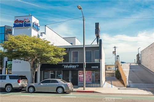 $1,600,000 - Br/Ba -  for Sale in Hawthorne