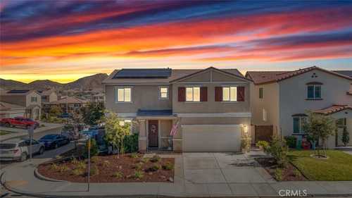 $575,000 - 4Br/3Ba -  for Sale in Lake Elsinore