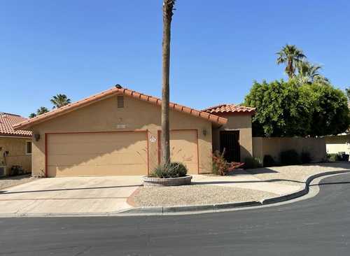 $584,900 - 3Br/3Ba -  for Sale in Indian Palms (31432), Indio