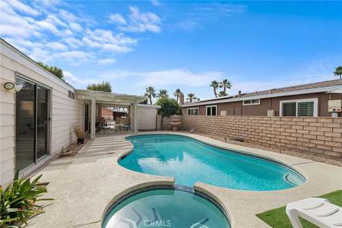 $299,000 - 2Br/2Ba -  for Sale in Portola Country Club (32263), Palm Desert