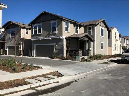 $700,000 - 3Br/3Ba -  for Sale in Eastvale