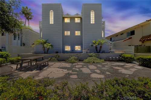 $1,650,000 - 3Br/3Ba -  for Sale in Pacific Beach, San Diego