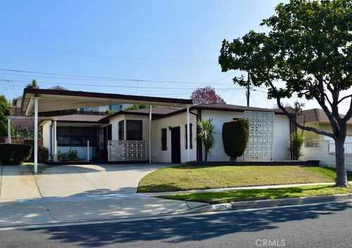 $720,000 - 3Br/2Ba -  for Sale in Hawthorne