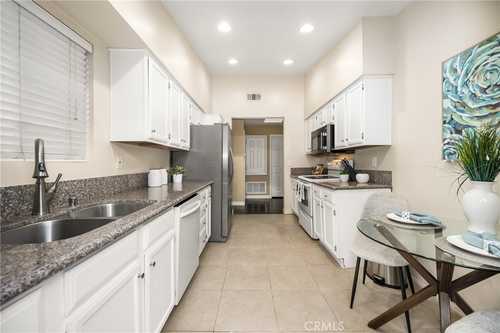 $559,000 - 2Br/2Ba -  for Sale in The Hills (hill), Yorba Linda
