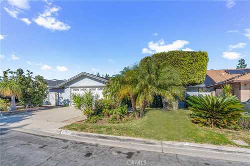 $849,999 - 3Br/2Ba -  for Sale in Downey
