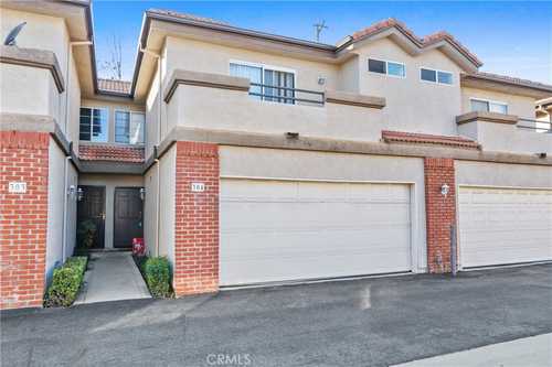 $649,900 - 3Br/3Ba -  for Sale in Azusa