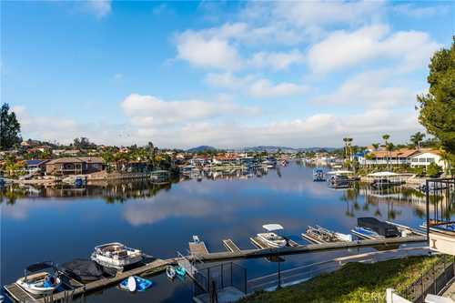 $419,000 - 2Br/2Ba -  for Sale in Canyon Lake