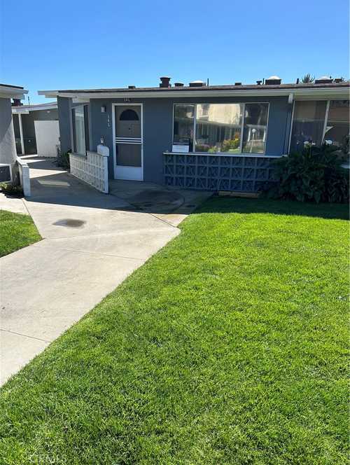 $295,000 - 2Br/1Ba -  for Sale in Leisure World (lw), Seal Beach