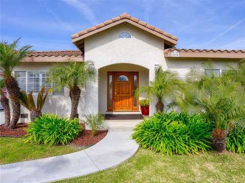 $1,299,992 - 4Br/3Ba -  for Sale in Downey