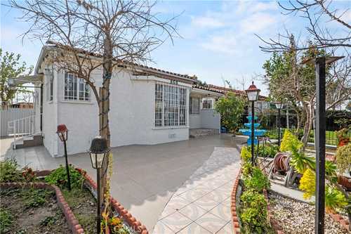 $579,000 - 2Br/1Ba -  for Sale in Los Angeles