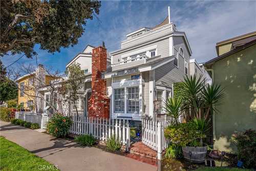 $2,100,000 - 3Br/3Ba -  for Sale in Old Town (oldt), Seal Beach