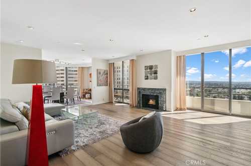 $2,795,000 - 2Br/3Ba -  for Sale in Los Angeles
