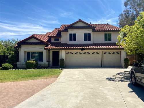 $870,000 - 4Br/3Ba -  for Sale in Moreno Valley